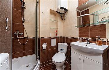 Uavoyage Business Apartments Киев Екстериор снимка