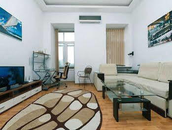 Uavoyage Business Apartments Киев Екстериор снимка