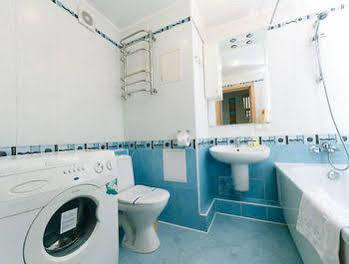 Uavoyage Business Apartments Киев Екстериор снимка